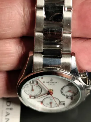Reloj Radiant RA385703A Plata/Blanco Nuevo sin usa