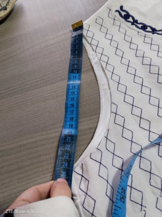 Abito donna bianco e blu ricamato