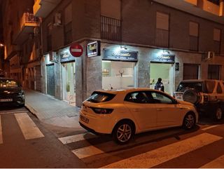 Traspaso salón de uñas y peluqueria