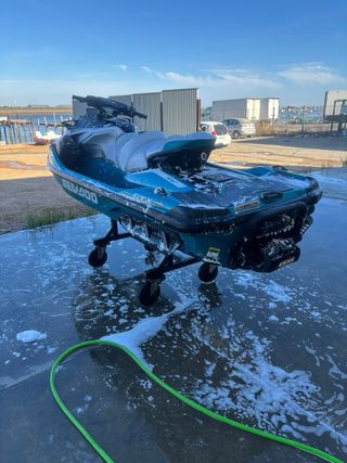 Sea-Doo GTX 325 Jet Ski