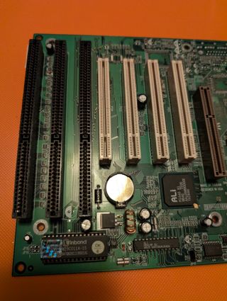 Placa Base  AMD SUPER SOCKET 7 - FREETECH P5F103