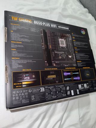 ASUS TUF Gaming B650-PLUS WiFi Placa Base