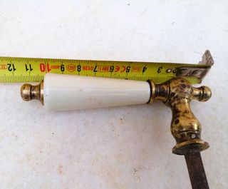 Manilla antigua cerámica y latón