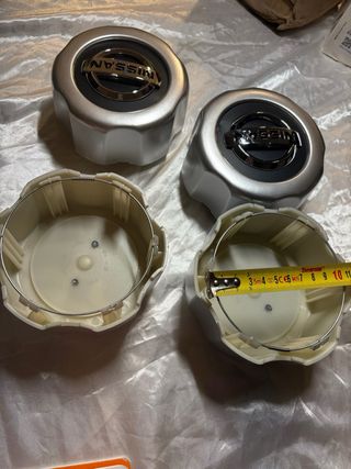 Tapacubos Llantas Nissan (4 unidades)