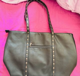 Bolso Misako con tachuelas