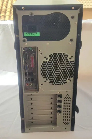 Tacens Ordenador Sobremesa amd 3.00 GHz 2gb 250gb