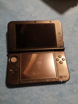 Nintendo 3DS XL Roja