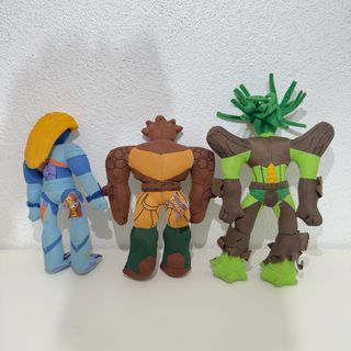 Gormiti Livro La Gran Historia + 3 Peluches