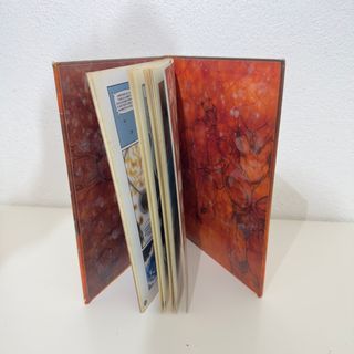 Gormiti Livro La Gran Historia + 3 Peluches