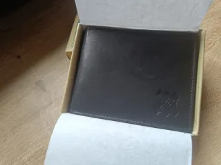 Cartera de cuero para hombre