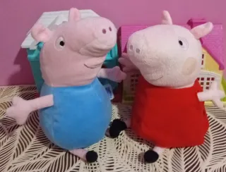 Lote de juguetes: Muñeca, Peppa Pig, etc.