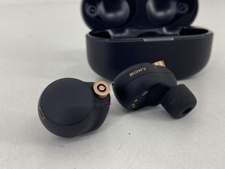 in-ear sony wf-1000xm4