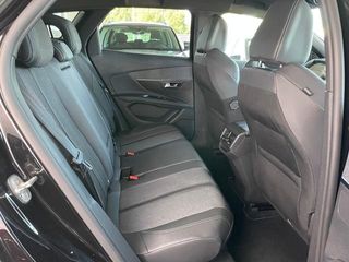 Peugeot 3008 PureTech 130 SANDS Allure Pack EAT8 96 kW (130 CV)