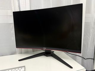 Monitor Curvo Gaming 24” AOC C24G1