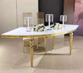 Mesa y 2 sillas para novios - Alquiler , venta