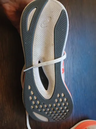 Zapatillas Asics Naranja y Blanco