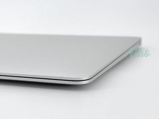 MacBook Air 13" (2019) Intel Core i5 1.6GHz 2 núcleos - SSD 128GB - RAM 8GB - Plata