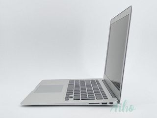 MacBook Air 13" - Intel Core i5 1.8GHz 2 núcleos - SSD 512GB - RAM 8GB