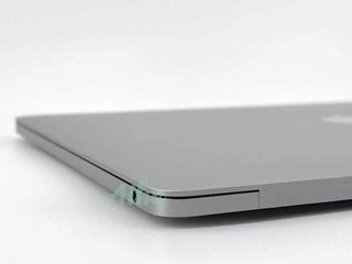 MacBook Pro 13" M2 (2022) 8 CPU/10 GPU núcleos - SSD 256Gb - RAM 8Gb - Gris Espacial