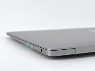 MacBook Air 13" (2020) M1 8 CPU/7 GPU núcleos - SSD 512GB - 16GB RAM - Gris Espacial