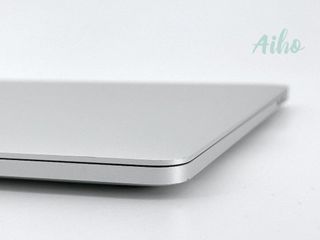 MacBook Pro 15" (2017) Intel Core i7 2.9GHz 4 núcleos - SSD 1TB - 16GB RAM - Plata