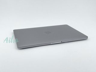 MacBook Pro 13" (2019) Intel Core i7 2.8GHz 4 núcleos - SSD 256GB - 16GB RAM - Gris Espacial