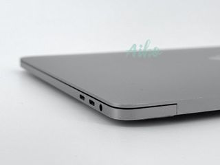 MacBook Pro 13" (2019) Intel Core i7 2.8GHz 4 núcleos - SSD 256GB - 16GB RAM - Gris Espacial