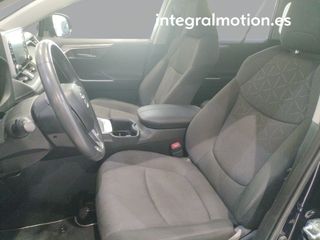 Toyota Rav4 2.5l 220H Style