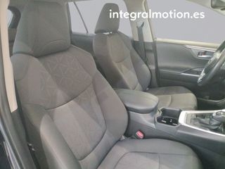 Toyota Rav4 2.5l 220H Style