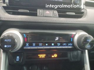 Toyota Rav4 2.5l 220H Style