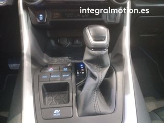 Toyota Rav4 2.5l 220H Style