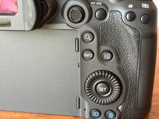 Canon EOS R5 Cuerpo 2 años garantia