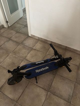 Patinete Eléctrico Reebok Urban 8.5