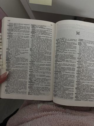 Diccionario Ilustrado Vox Latino-Espaol ESP-Lat...