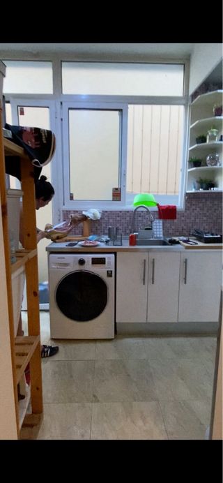 Habitación para 1 persona y en muy buen estado.