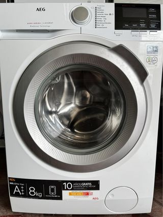 LAVADORA DE CARGA FRONTAL MARCA AEG DE 8 KILOS
