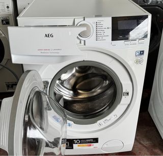 LAVADORA DE CARGA FRONTAL MARCA AEG DE 8 KILOS