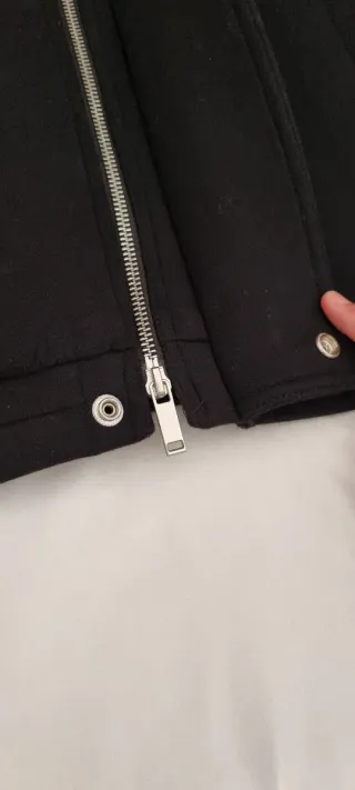 Cazadora efecto neopreno negra