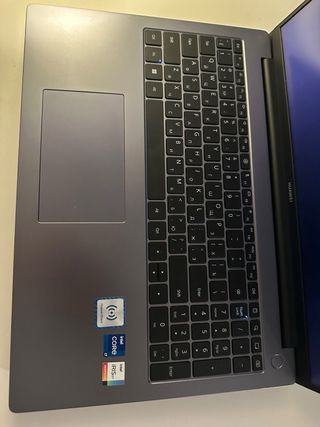Huawei Matebook D16 Gris