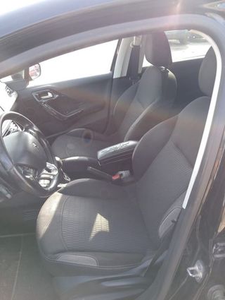 95693 consola central 9672829777 peugeot 208