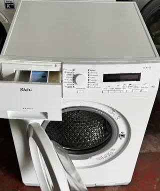 LAVADORA DE CARGA FRONTAL MARCA AEG DE 8 KILOS