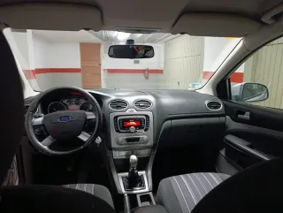 Ford Focus 2009 se cambia por furgoneta para traba