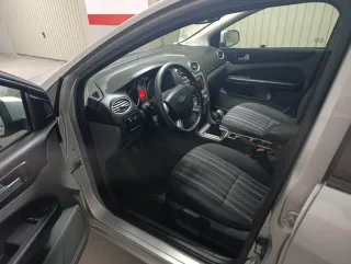 Ford Focus 2009 se cambia por furgoneta para traba