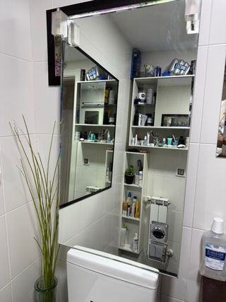 Espejo de lavabo con luces, interruptor y enchufe