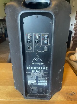 Altavoz Behringer B112D Autoamplificado
