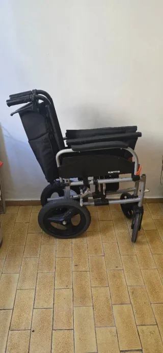 Silla de ruedas poco uso