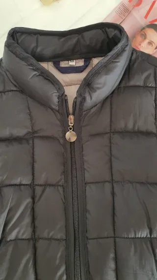 Chaleco acolchado mujer negro y blanco