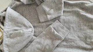 Sudadera con capucha gris mujer