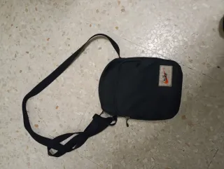 Riñonera Nike Negra