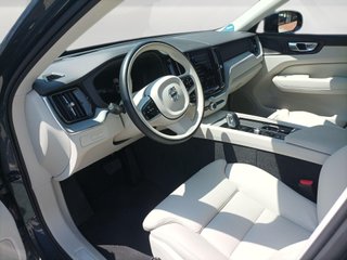 VOLVO XC60 2.0 T6 RECHARGE ULTRA DARK AUTO 4WD 350 5P